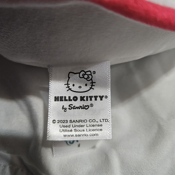 Hello Kitty Squishmallow 6-Inch Plush Toy New - Picture 4 of 9